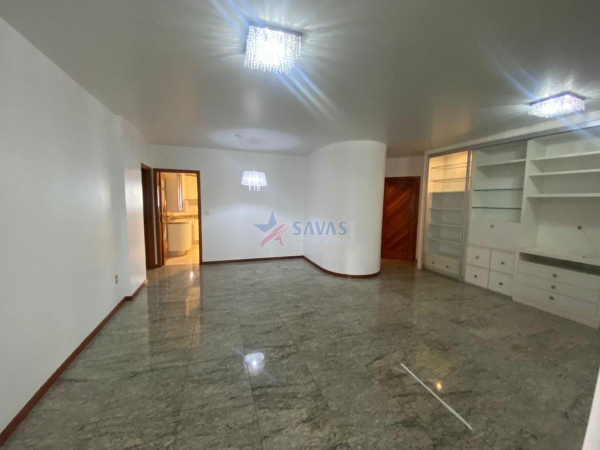 AMPLO APTO 4 DORMITÓRIOS - JUNTO AO CATARINENSE